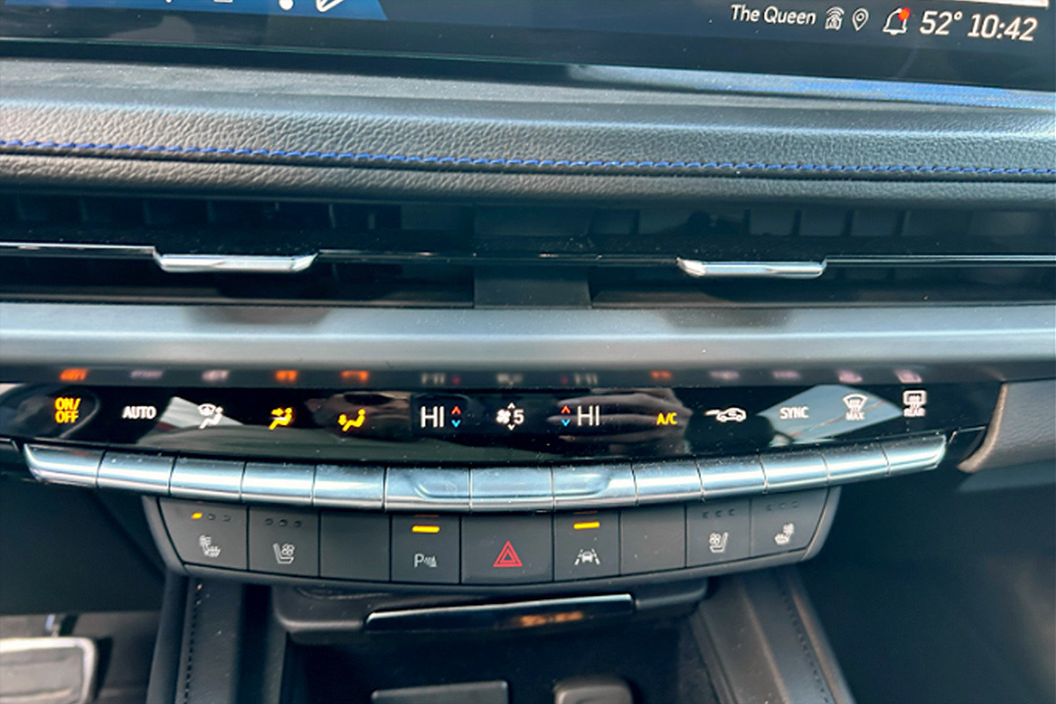 Used 2024 Cadillac XT4 Sport image 21