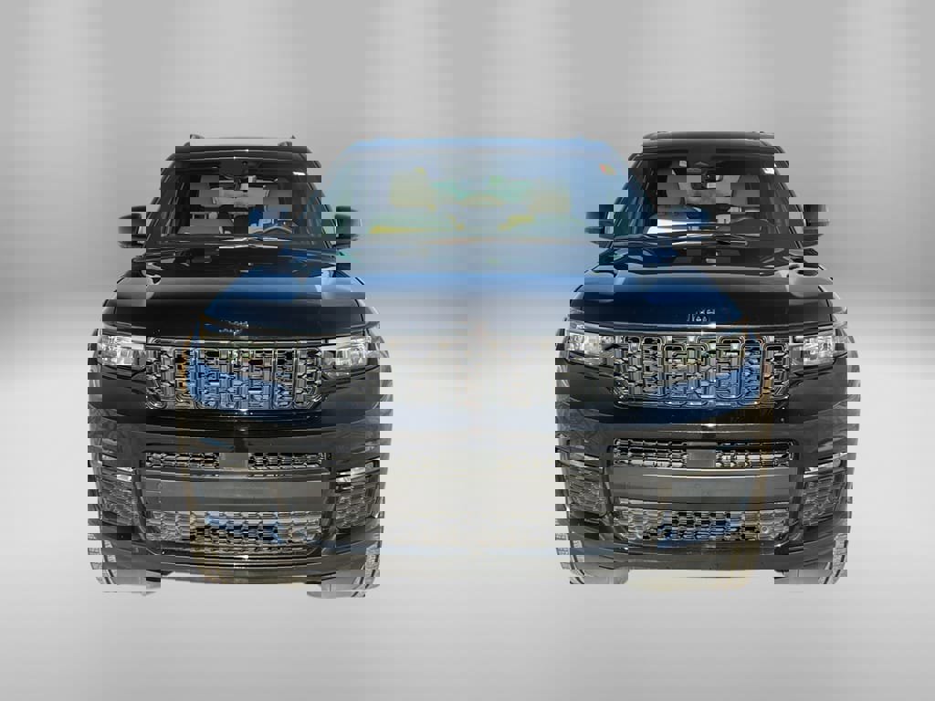 Used 2024 Jeep Grand Cherokee L Limited w/ Luxury Tech Group II image 46