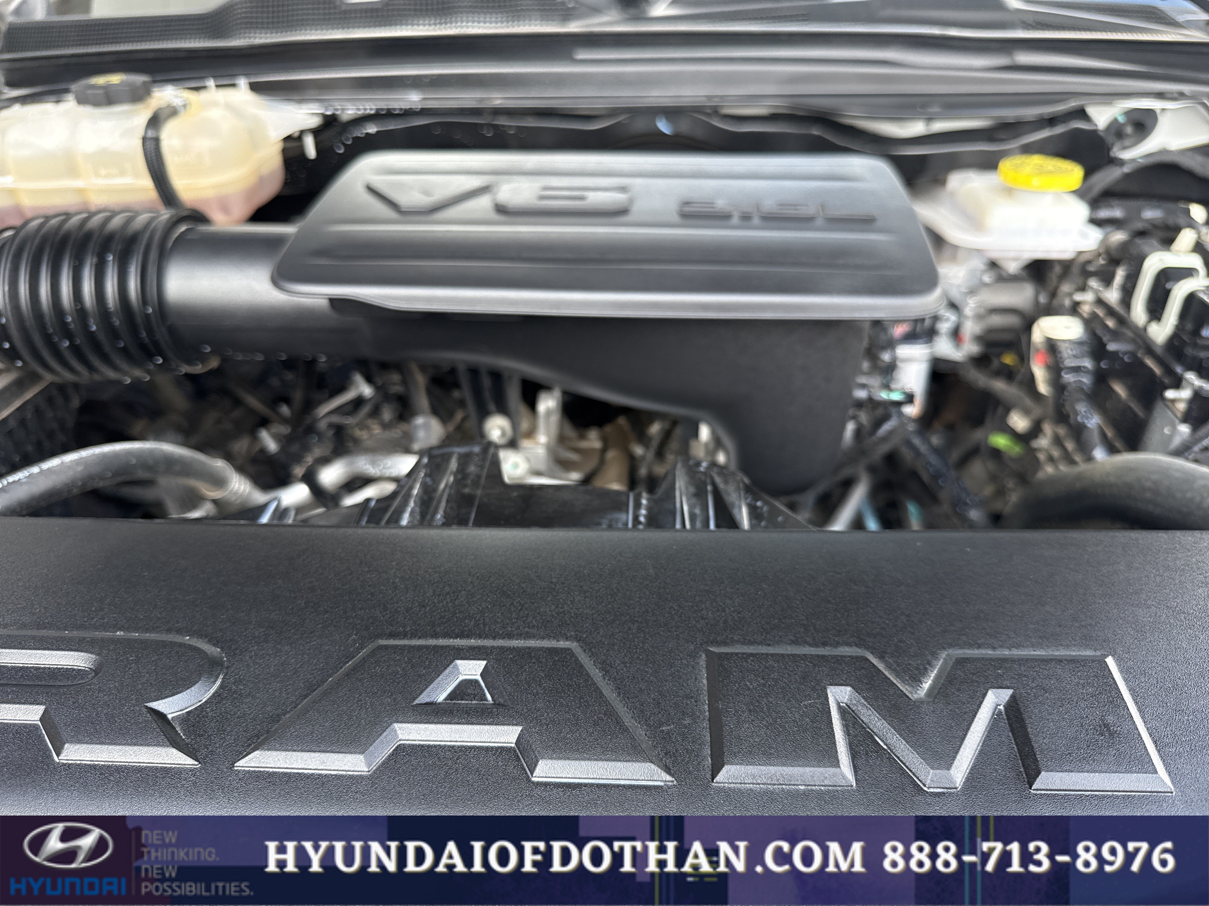Used 2025 RAM 1500 Big Horn AWD/4WD image 16