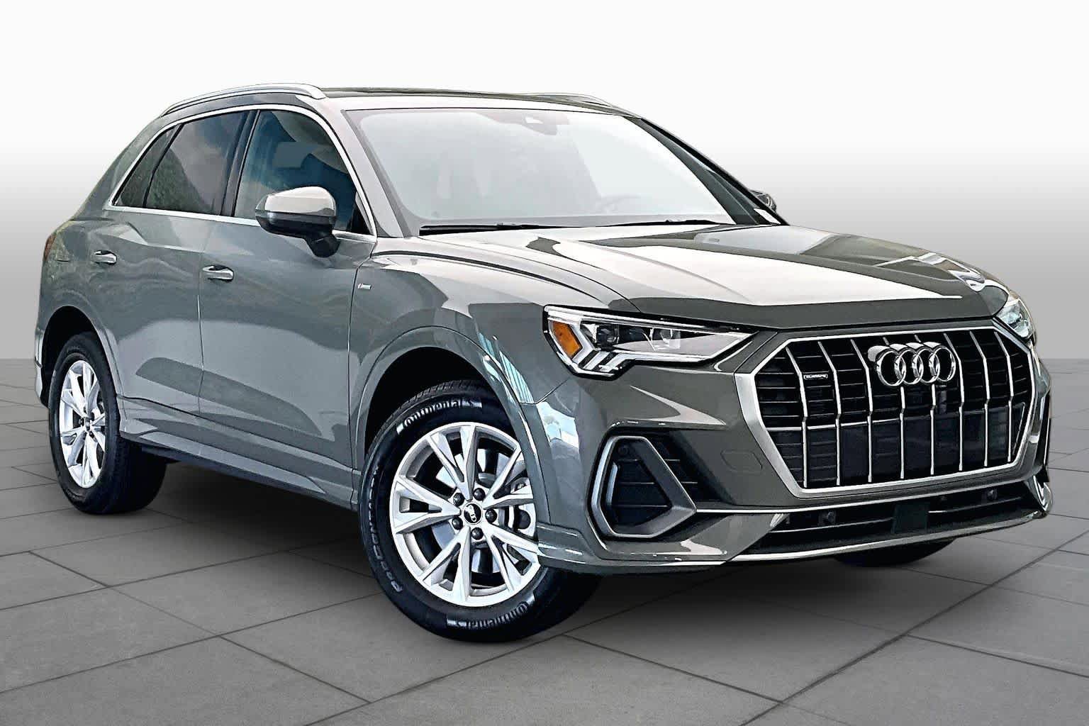 Certified 2025 Audi Q3 2.0T Premium w/ Convenience Package AWD/4WD image 3
