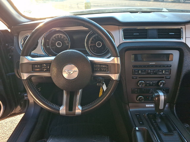 Used 2013 Ford Mustang GT Premium w/ Security Pkg RWD image 11