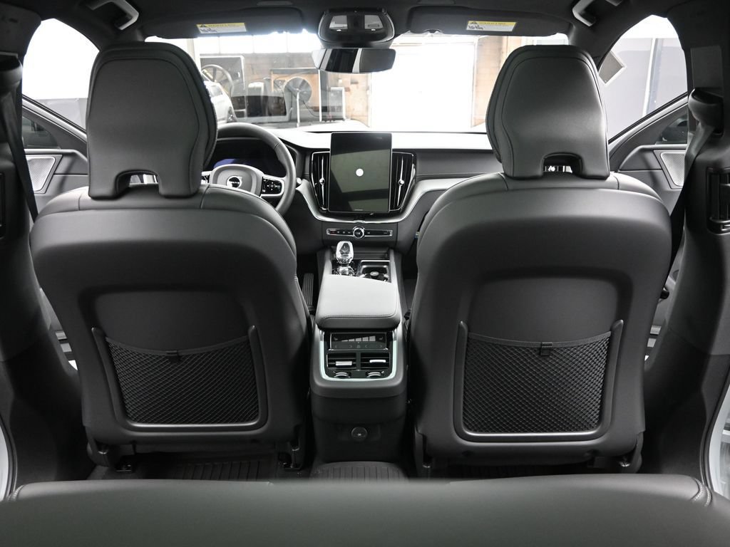 New 2026 Volvo XC60 B5 Ultra w/ Climate Package AWD/4WD image 16