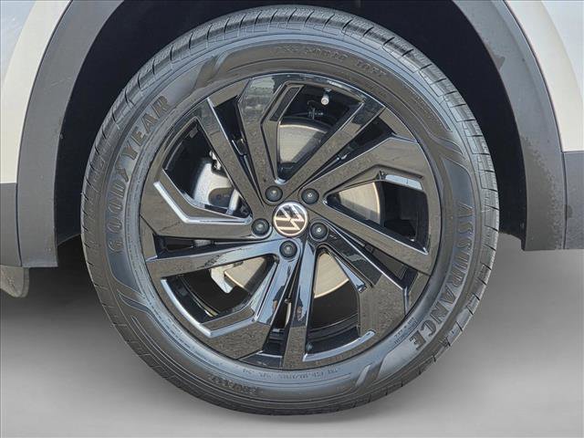 Used 2022 Volkswagen Atlas SE image 9