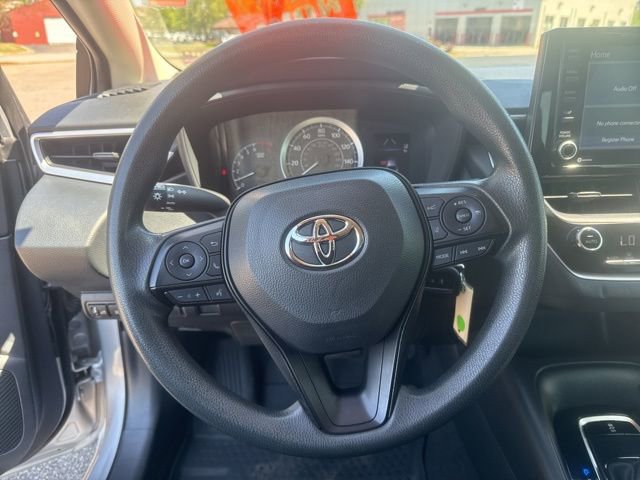 Used 2022 Toyota Corolla LE image 27
