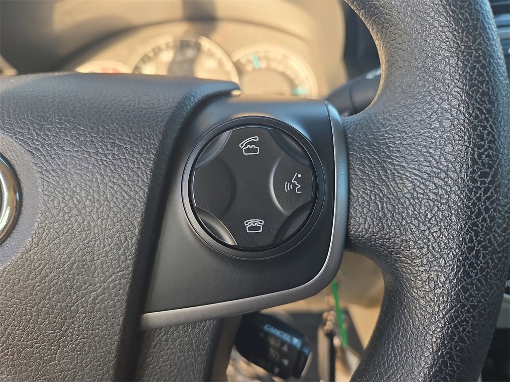 Used 2014 Toyota Camry LE image 23