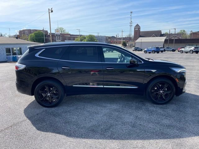 Used 2024 Buick Enclave Essence w/ Experience Buick Package image 4