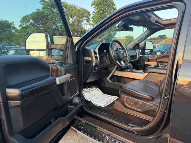 Used 2015 Ford F150 Lariat w/ Equipment Group 502A Luxury AWD/4WD image 11