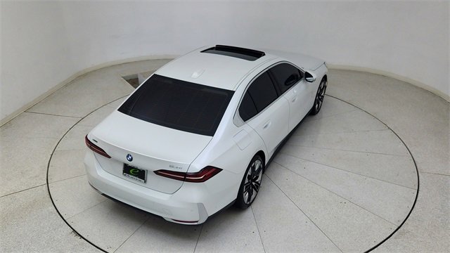 Used 2024 BMW 530i xDrive image 78