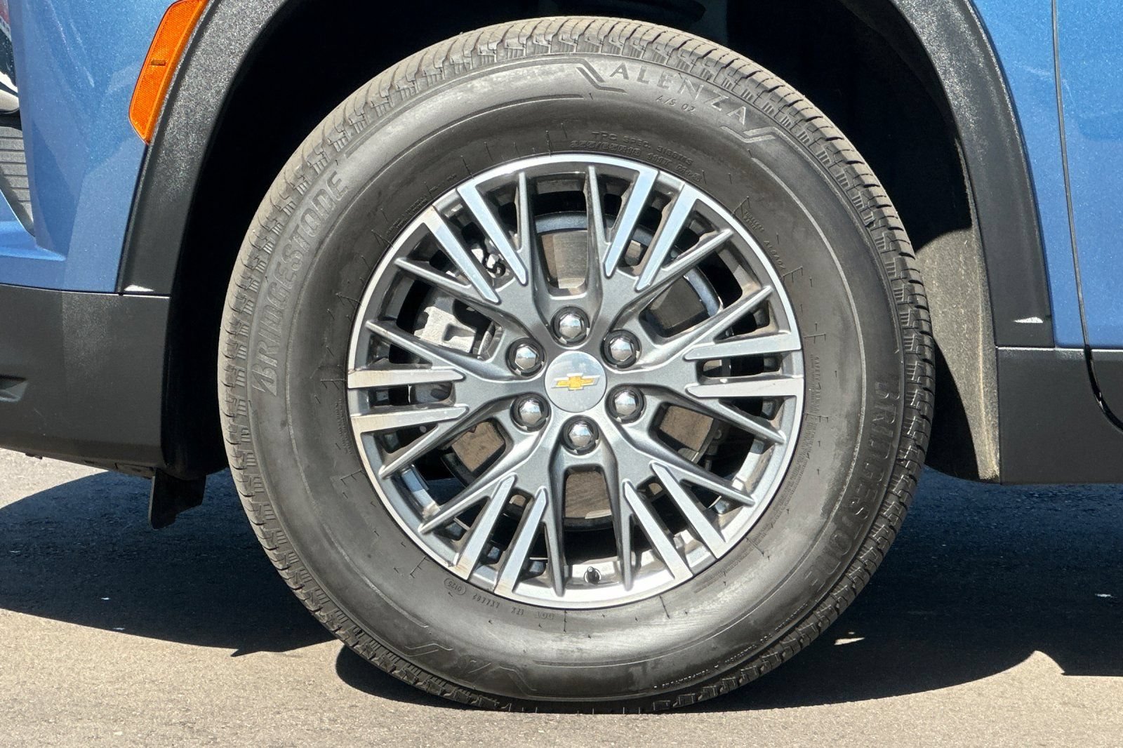 Certified 2025 Chevrolet Traverse LT w/ LPO, Floor Liner Package FWD image 37