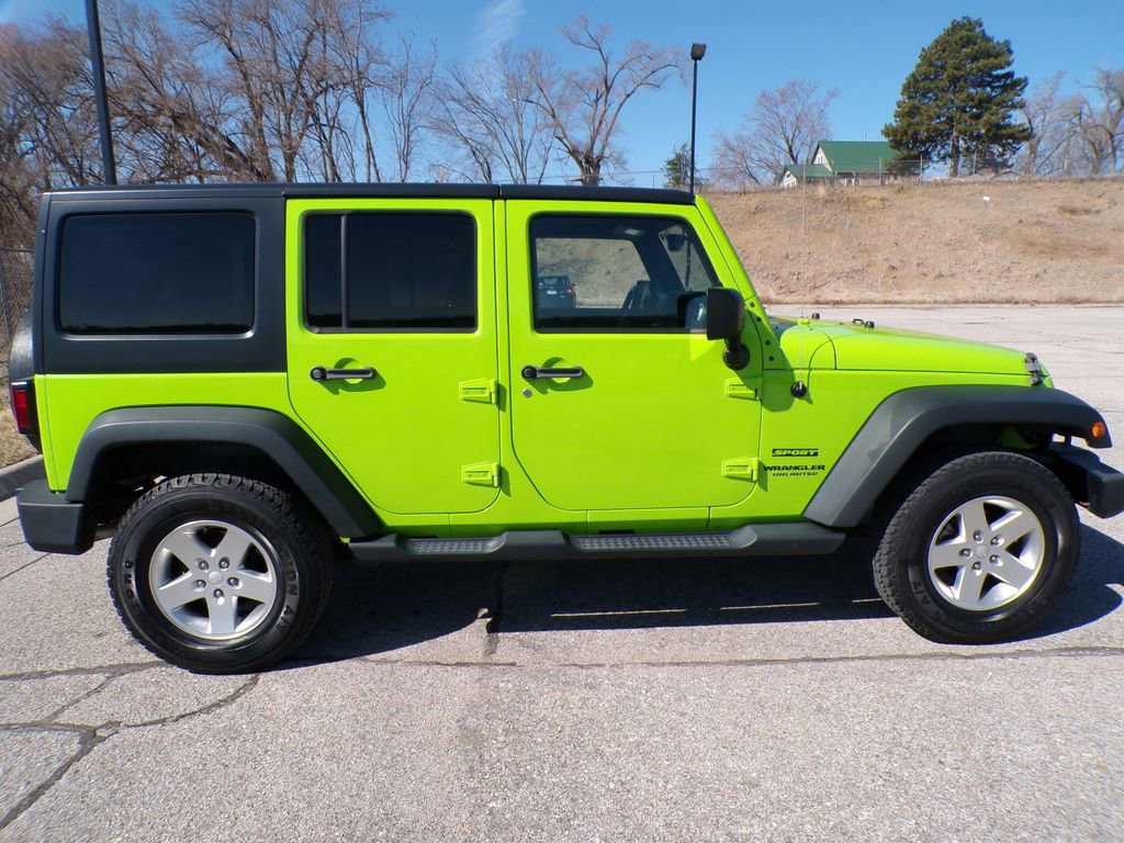 Used 2013 Jeep Wrangler Unlimited Sport image 4