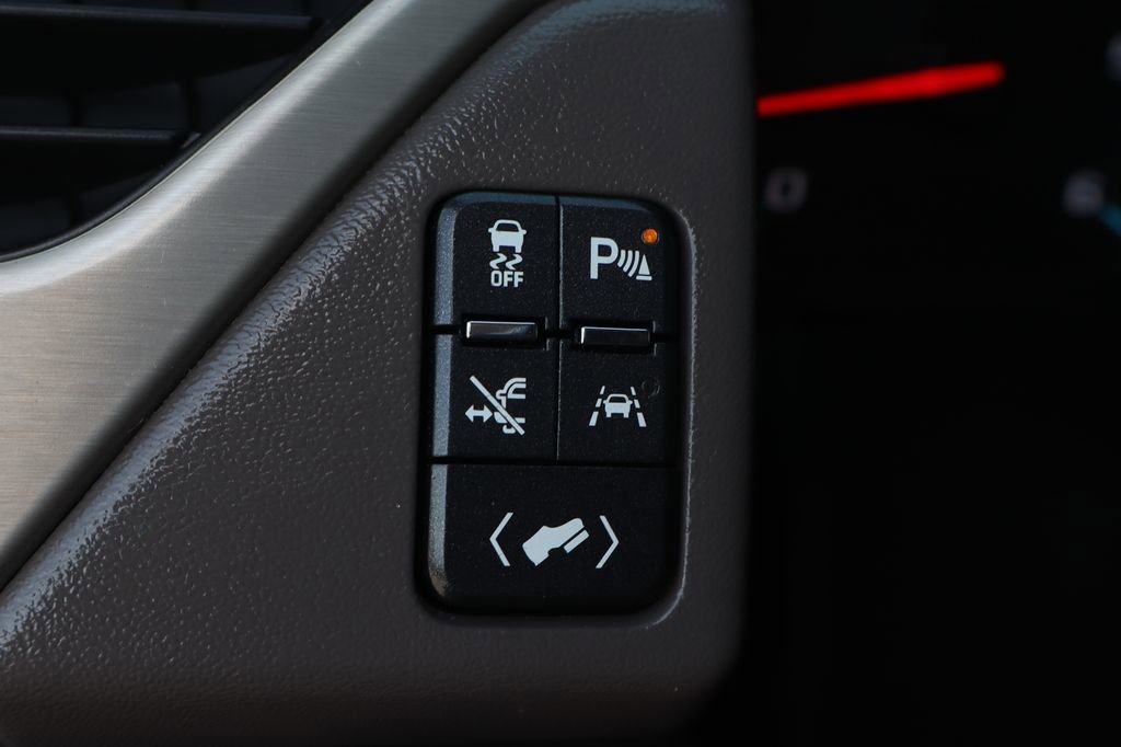 Used 2019 GMC Yukon XL Denali w/ Open Road Package AWD/4WD image 27