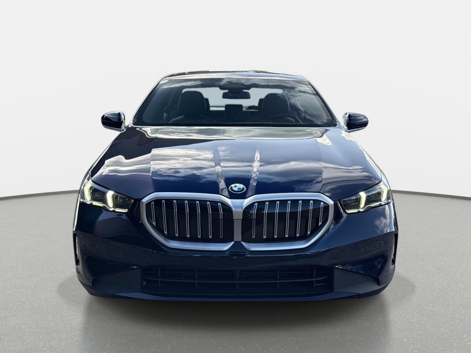 Used 2026 BMW 530i xDrive AWD/4WD image 8