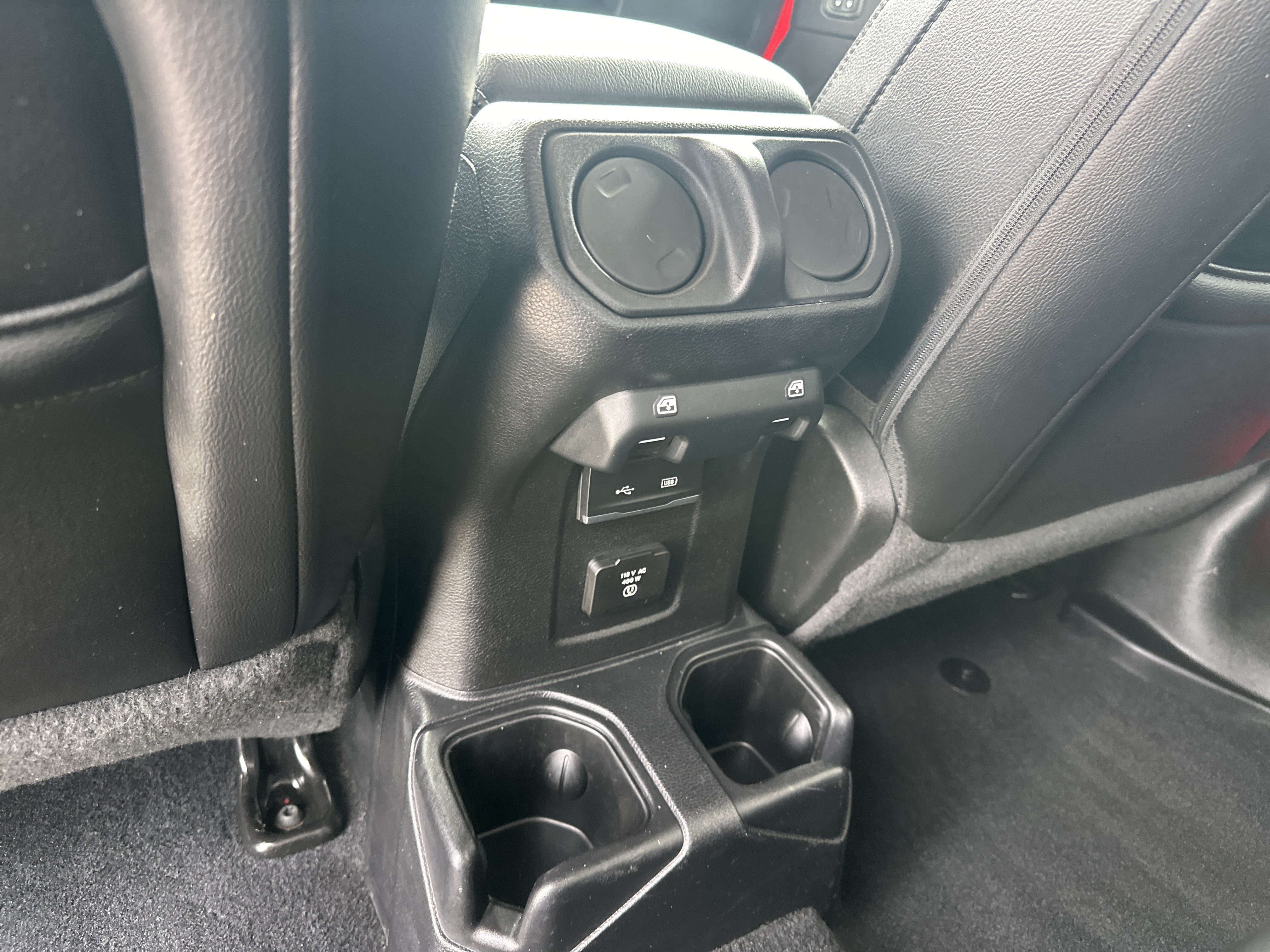 Used 2020 Jeep Gladiator Overland AWD/4WD image 28