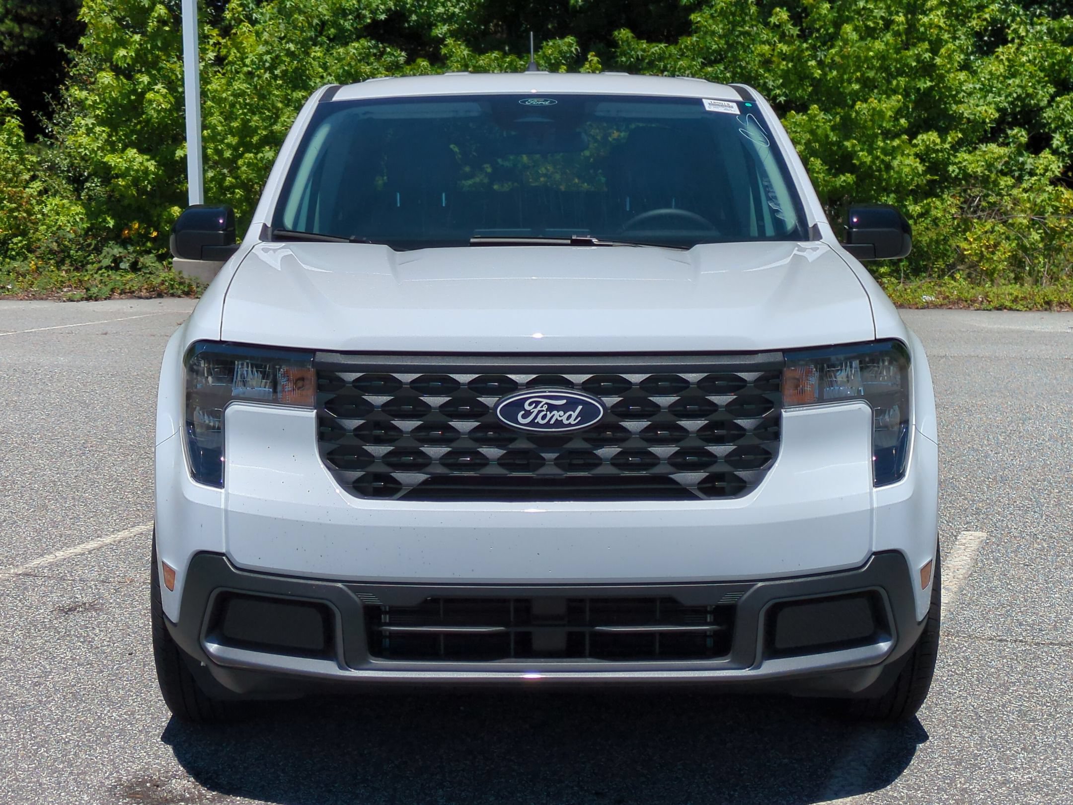 New 2026 Ford Maverick XLT w/ XLT Luxury Package FWD image 9