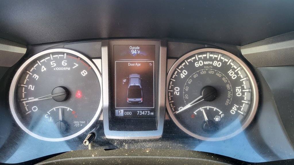 Used 2017 Toyota Tacoma SR5 image 27