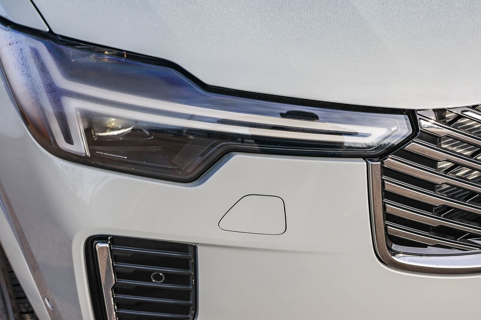 New 2026 Volvo XC90 T8 Plus w/ Protection Package image 15