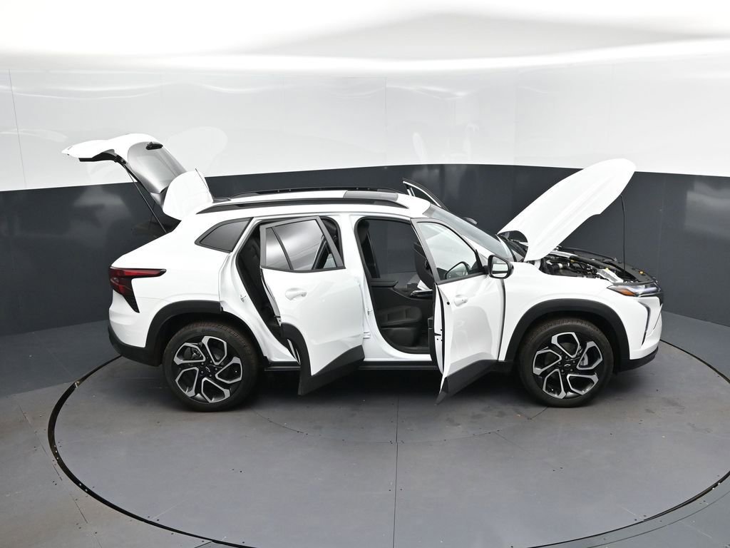 New 2026 Chevrolet Trax RS w/ Sunroof Package FWD image 52