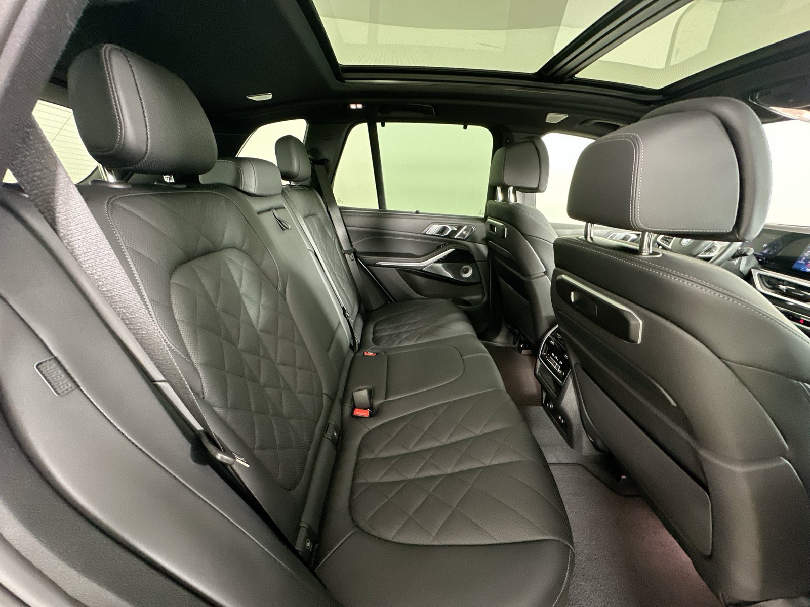 Used 2026 BMW X5 M60i w/ Executive Package AWD/4WD image 44