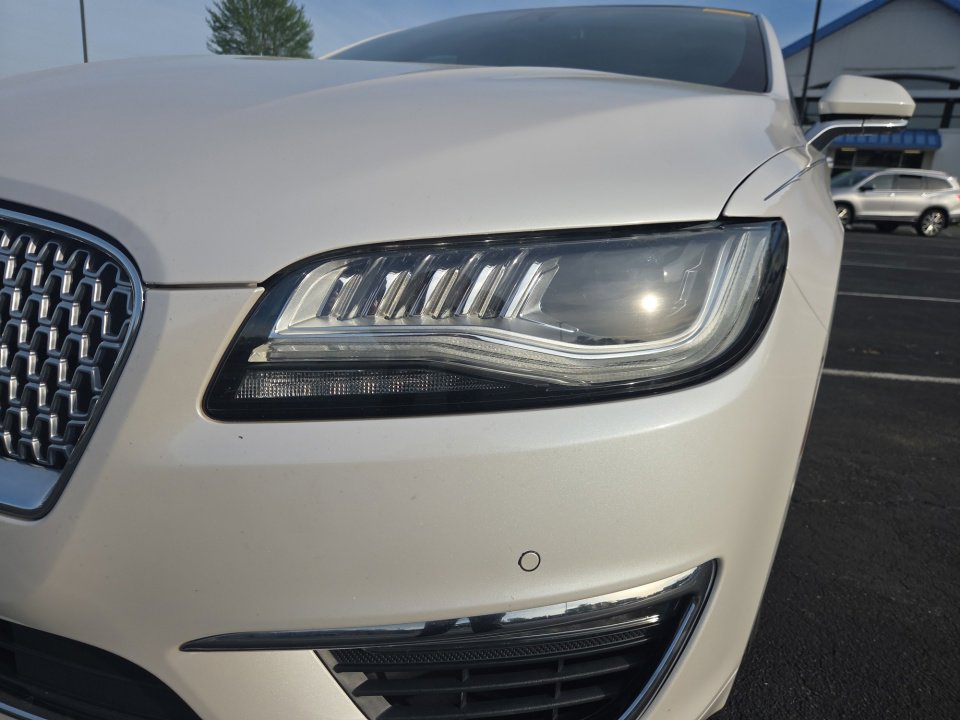 Used 2017 Lincoln MKZ Reserve w/ Technology Package image 30