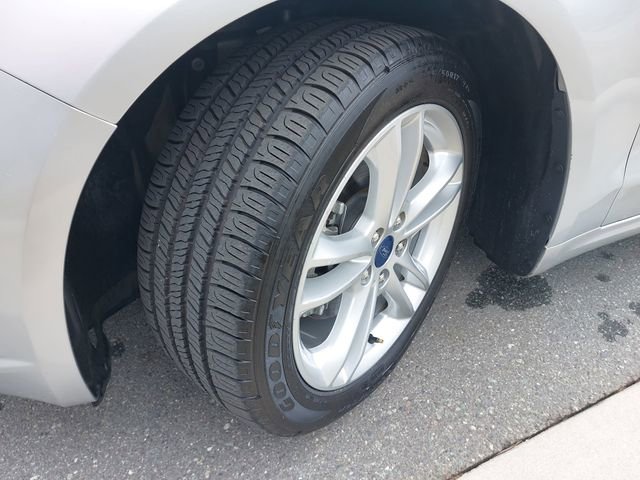 Used 2018 Ford Fusion S FWD image 28