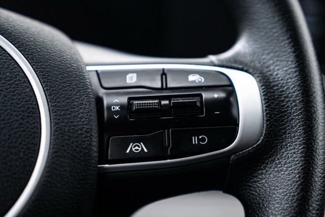 Used 2025 Kia Sportage LX image 22