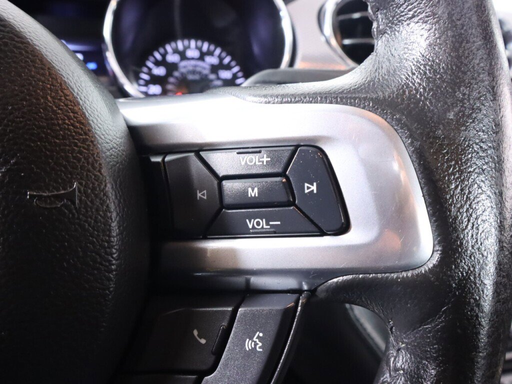 Used 2016 Ford Mustang Coupe image 14