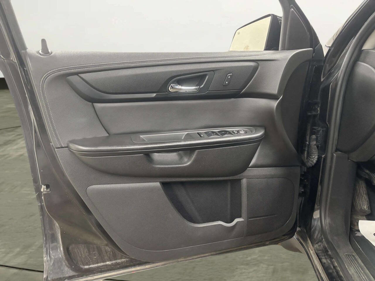 Used 2016 Chevrolet Traverse LT image 10