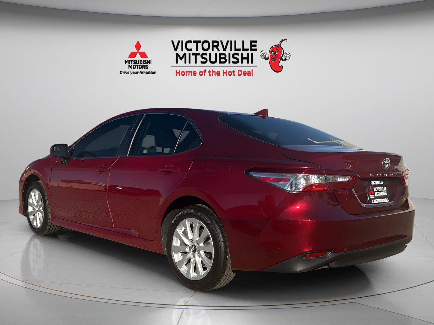 Used 2019 Toyota Camry LE w/ Carpet Mat Package FWD image 5