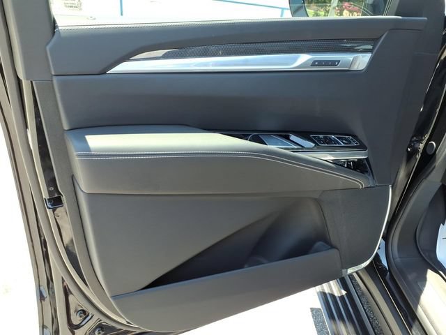 Certified 2026 Cadillac Escalade ESV V w/ LPO, ONYX Package AWD/4WD image 21