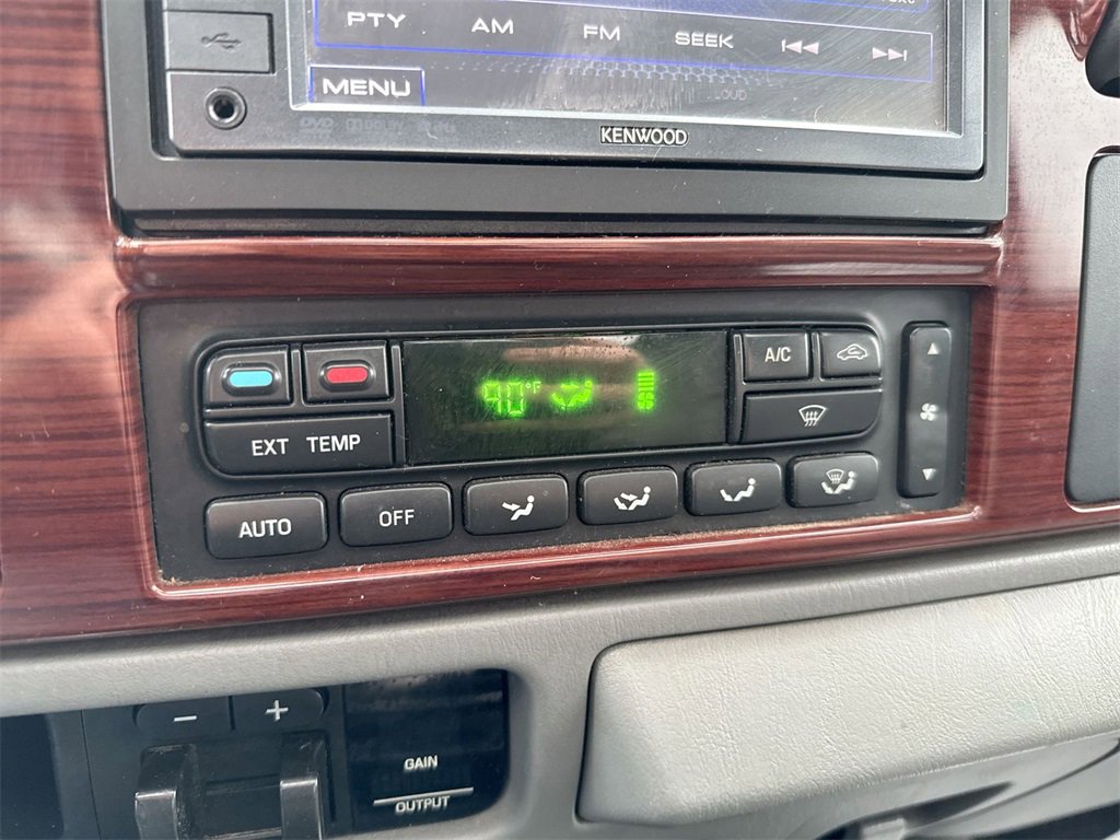 Used 2005 Ford F250 Lariat image 14