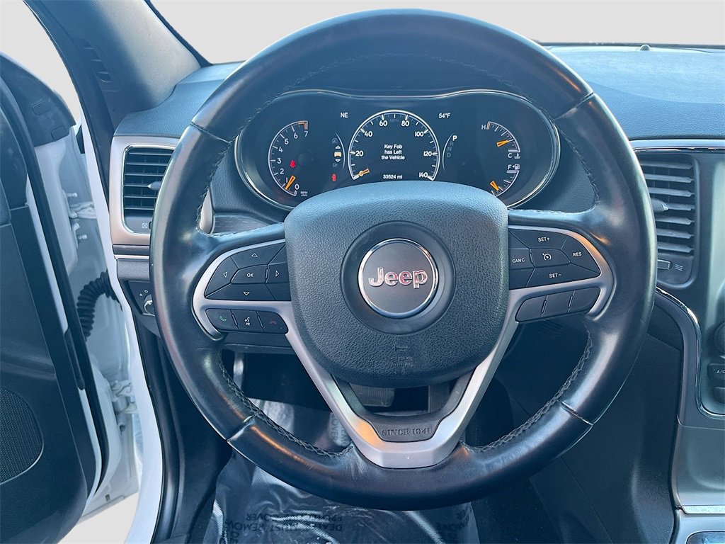 Used 2021 Jeep Grand Cherokee Laredo image 11