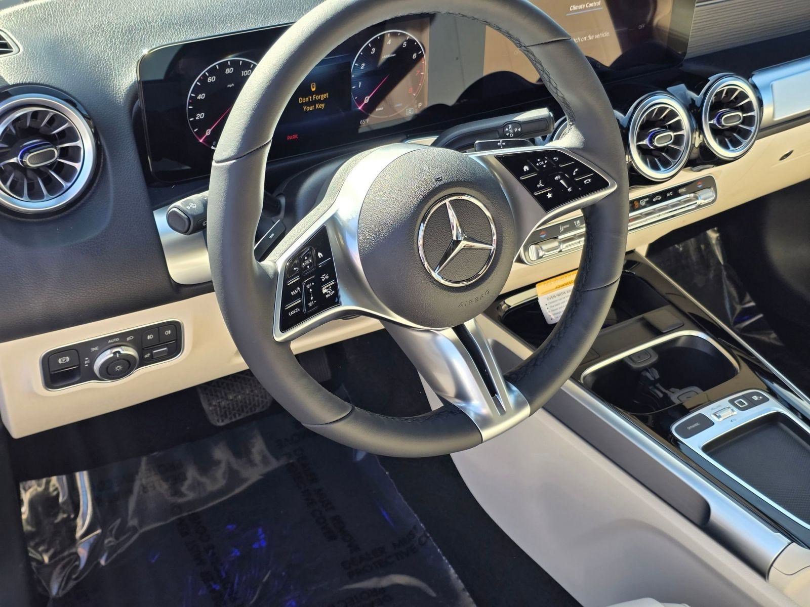 New 2026 Mercedes-Benz GLB 250 4MATIC image 12