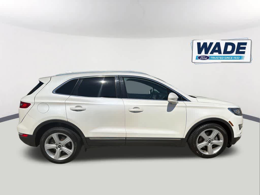 Used 2017 Lincoln MKC Premiere image 4