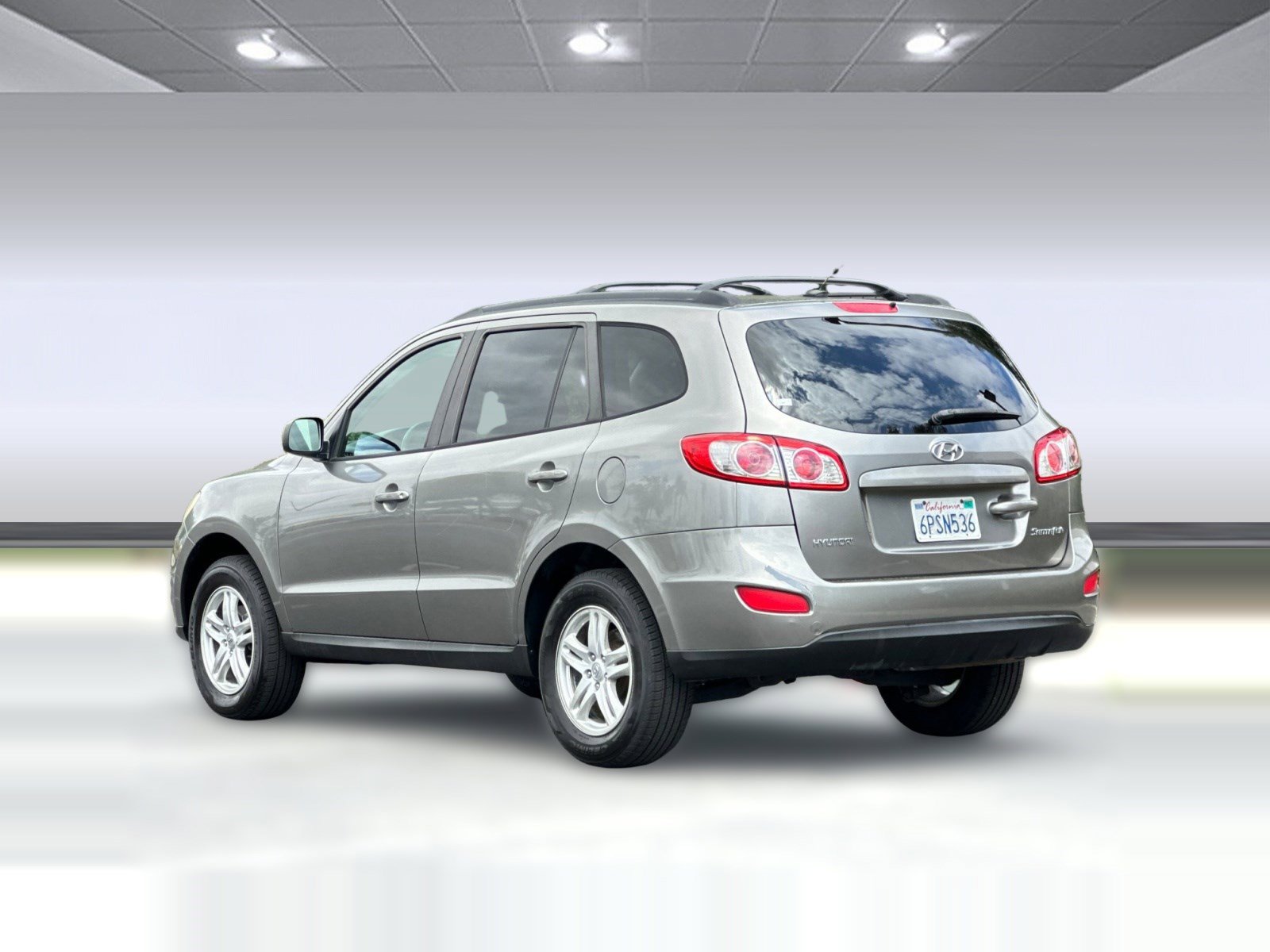 Used 2011 Hyundai Santa Fe GLS FWD image 3