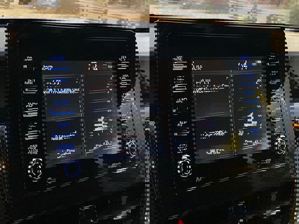 Used 2023 Toyota Camry SE image 21