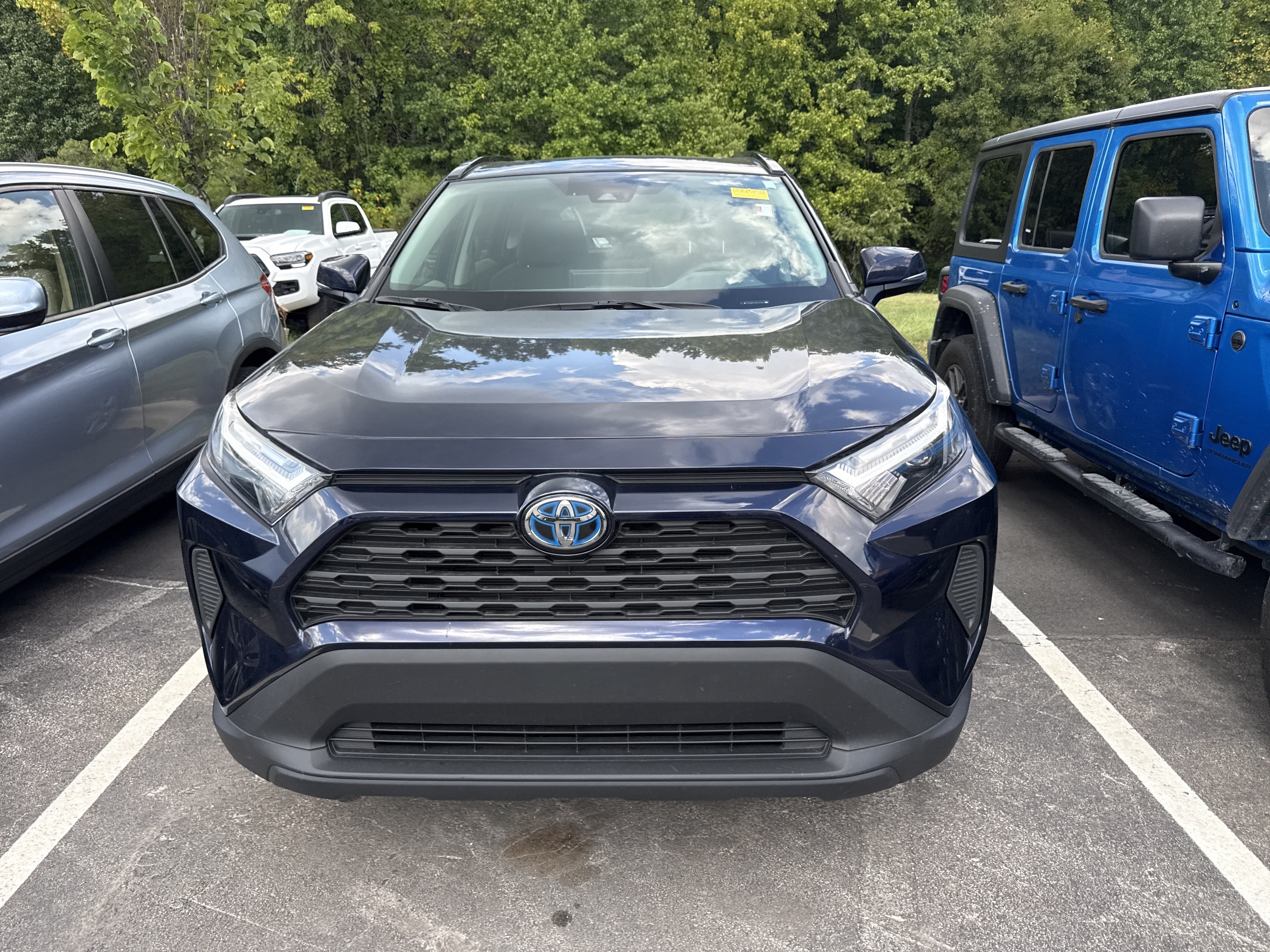 Used 2024 Toyota RAV4 XLE w/ Convenience Package AWD/4WD image 38