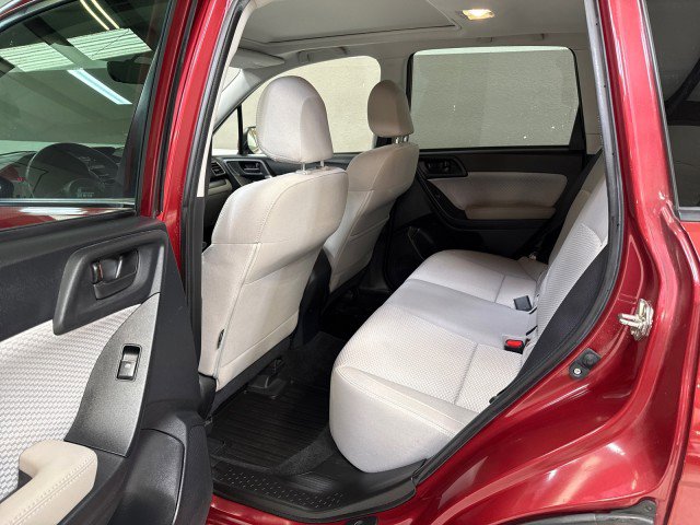 Used 2017 Subaru Forester 2.5i Premium w/ All-Weather Package image 31