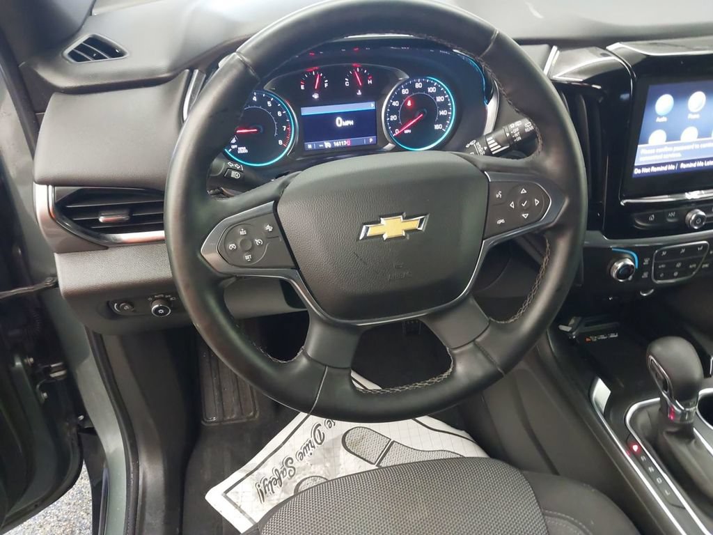 Used 2023 Chevrolet Traverse LT AWD/4WD image 18