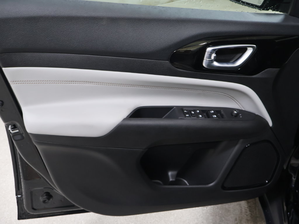 New 2026 Jeep Compass Limited AWD/4WD image 10