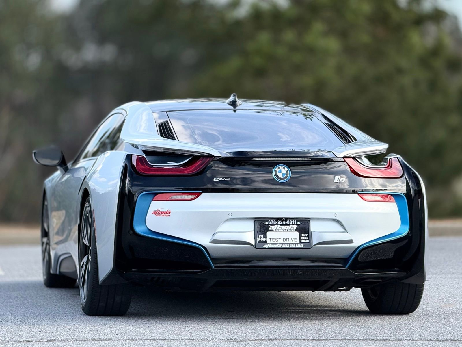 Used 2015 BMW i8 image 4