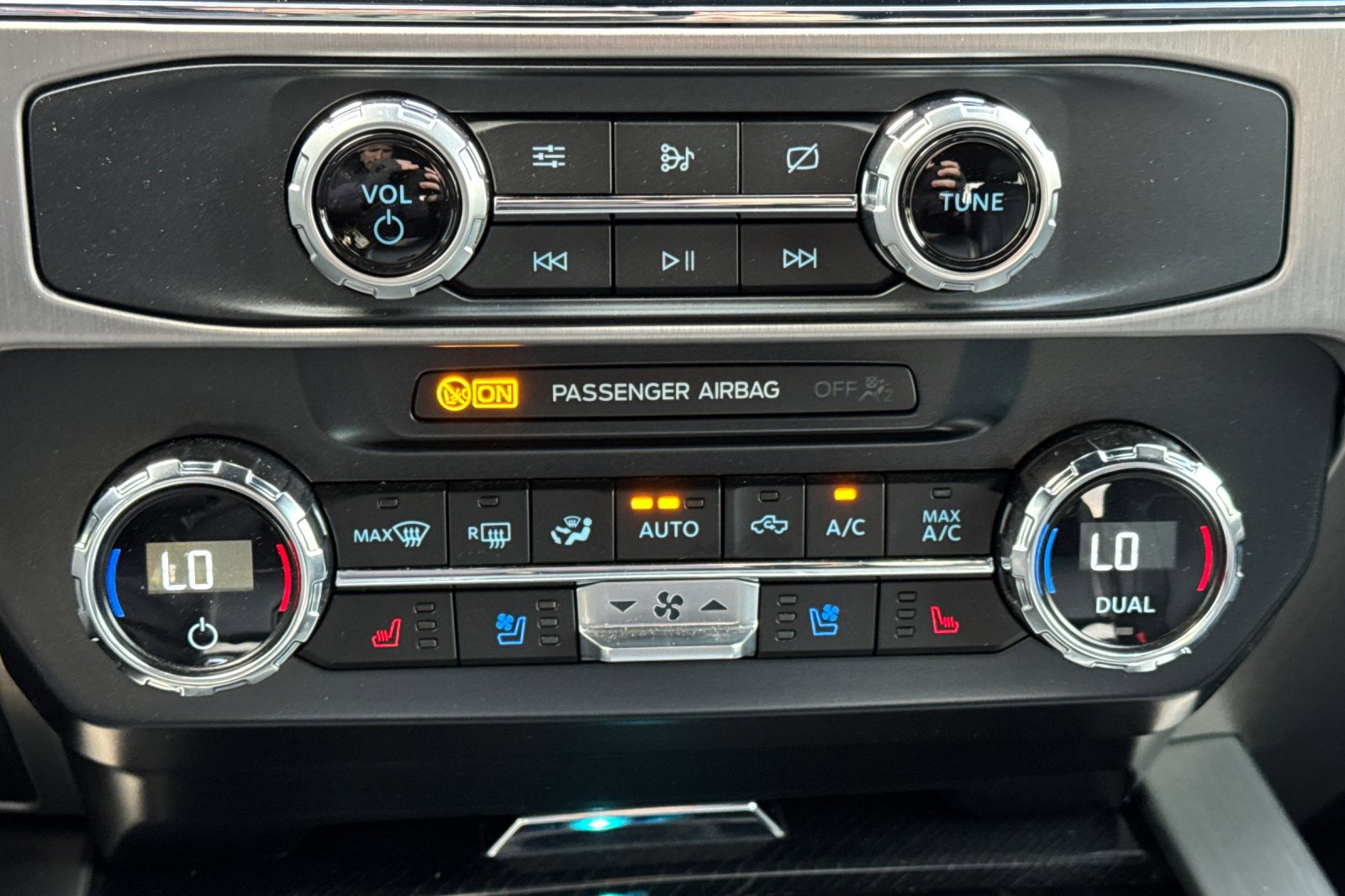 Used 2022 Ford F350 Platinum image 20