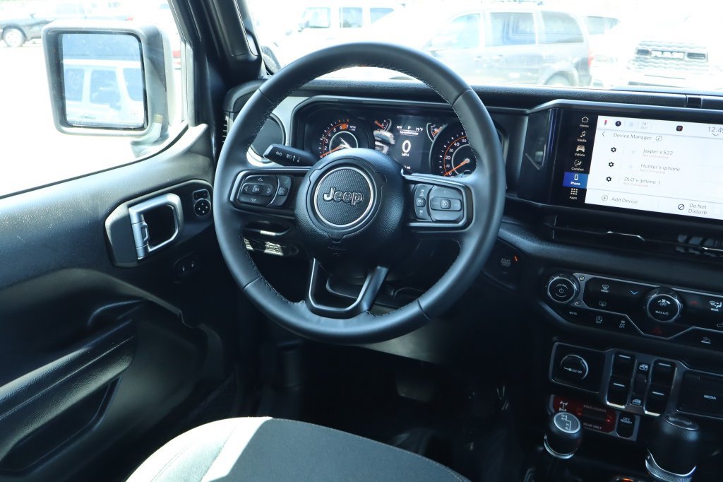 Used 2025 Jeep Wrangler Unlimited Sport AWD/4WD image 25