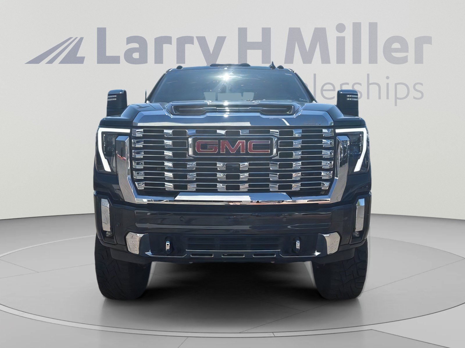 Used 2024 GMC Sierra 2500 Denali w/ Denali Reserve Package AWD/4WD image 9