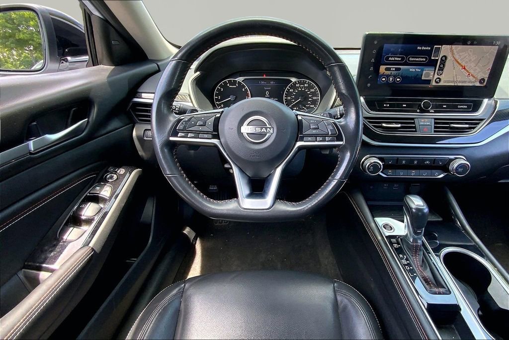 Used 2023 Nissan Altima 2.5 SR w/ SR Premium Package FWD image 8