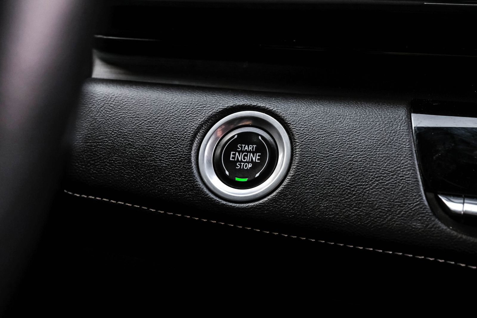 Used 2021 Cadillac Escalade Sport w/ Driver Assist Tech Package image 26