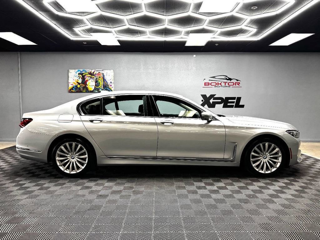 Used 2020 BMW 740i image 16