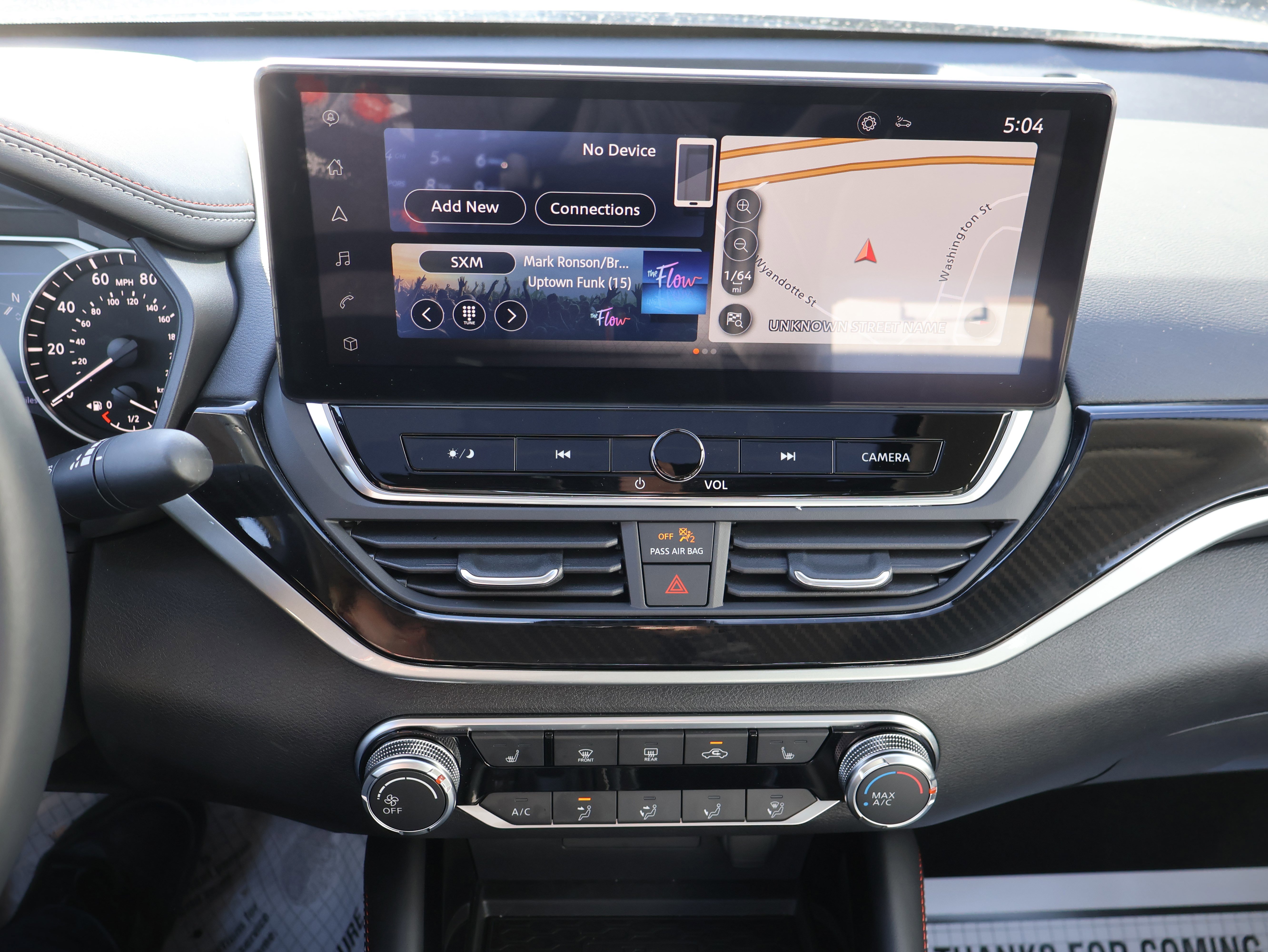 Used 2023 Nissan Altima 2.5 SR w/ SR Premium Package image 23