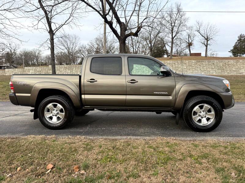 Used 2013 Toyota Tacoma Double Cab V6 4WD image 8
