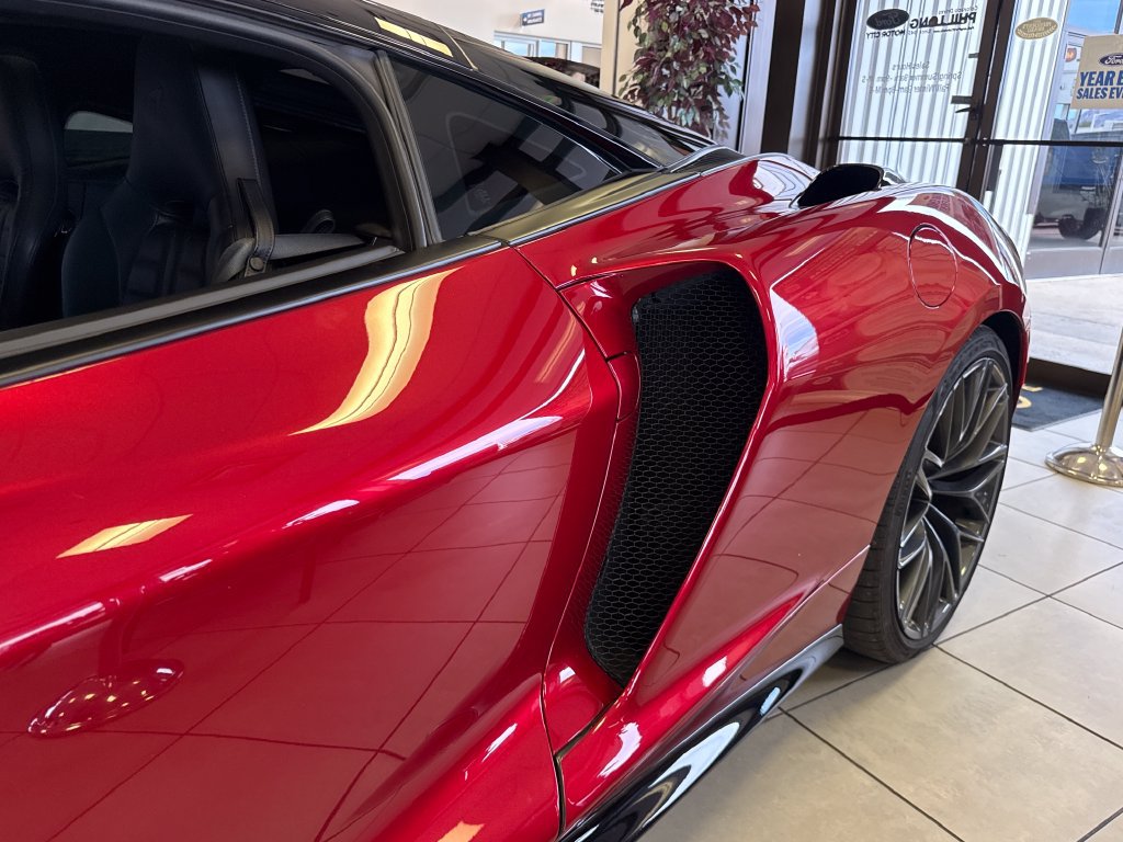 Used 2025 McLaren GTS RWD image 37