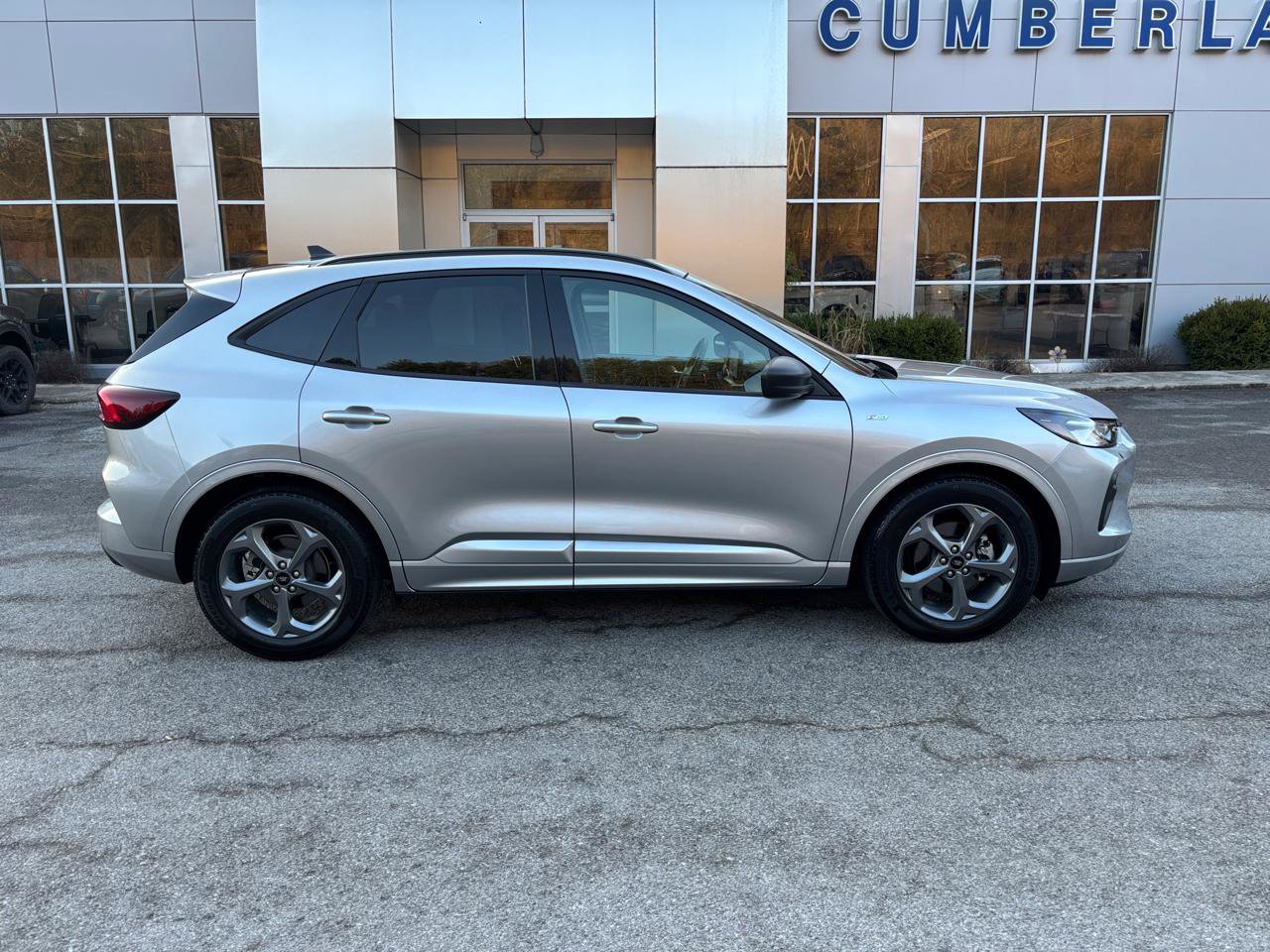 Used 2023 Ford Escape ST-Line w/ Tech Pack #1 image 4